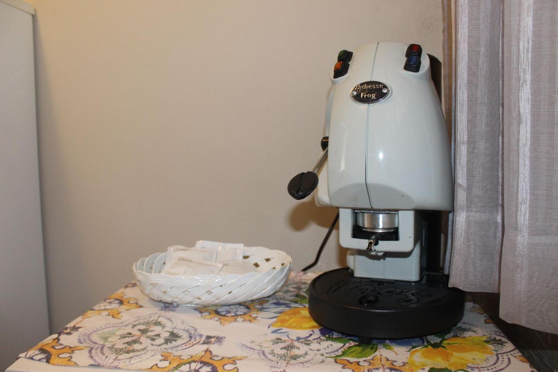 Iccara Casa Vacanze Carini Luaran gambar