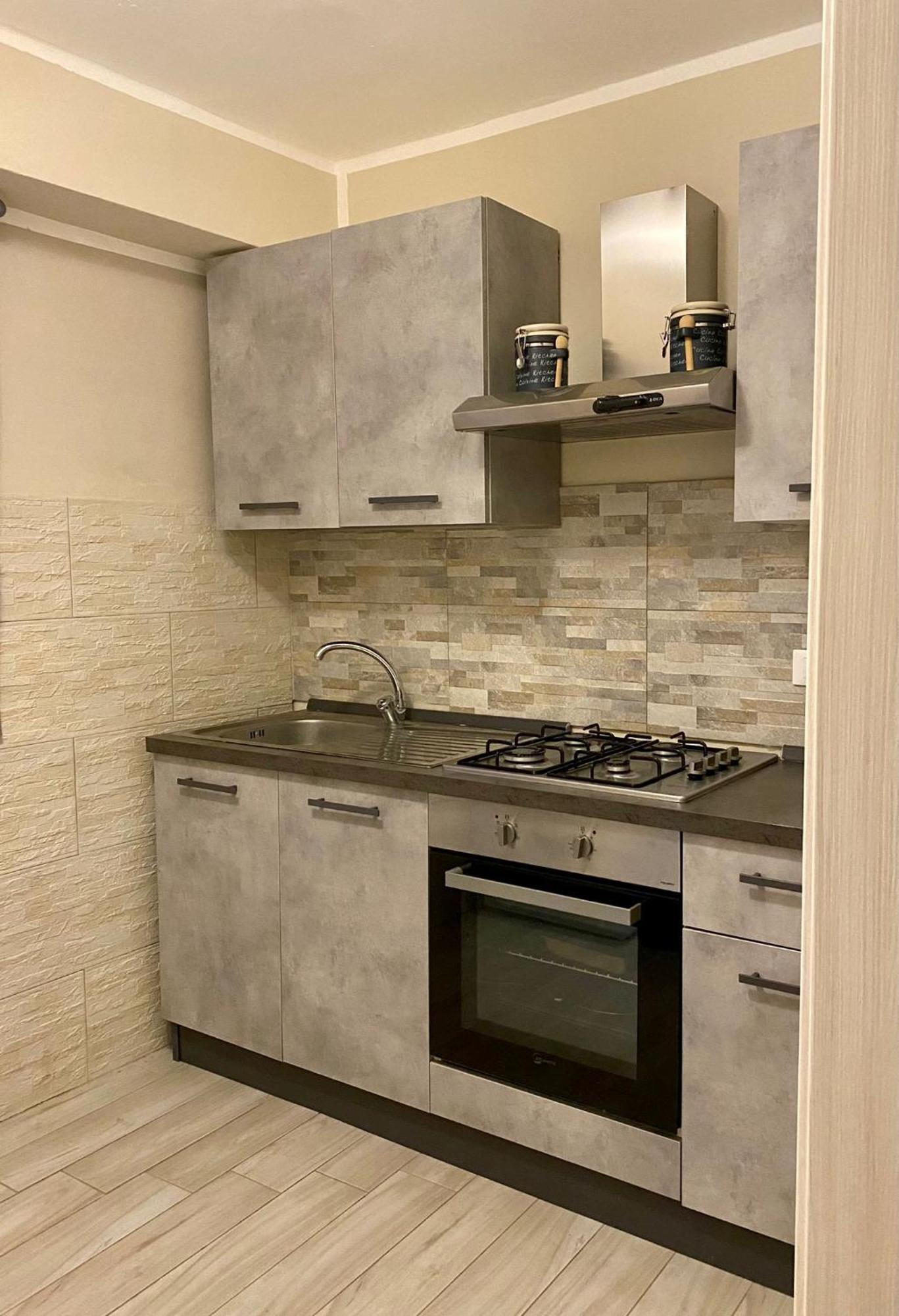 Iccara Casa Vacanze Carini Luaran gambar